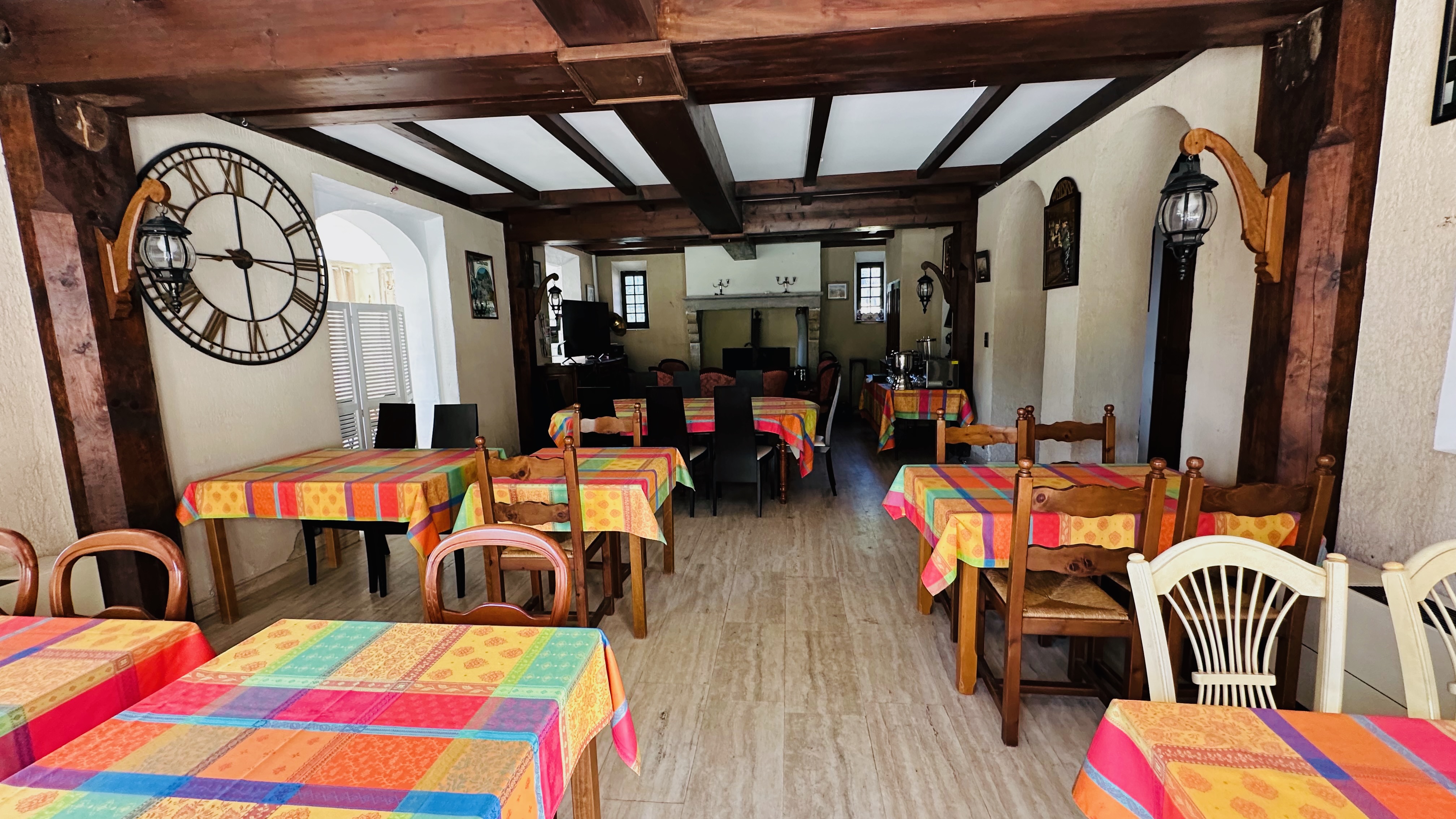 Location Salle Lavande Montélimar - Salle mariage avec poutres apparentes